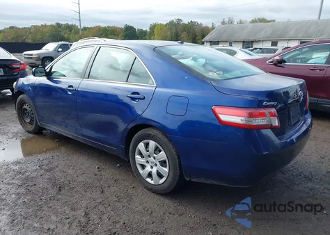 2010 Toyota Camry z USA, uszkodzony, nr VIN 4T1BF3EK9AU578929